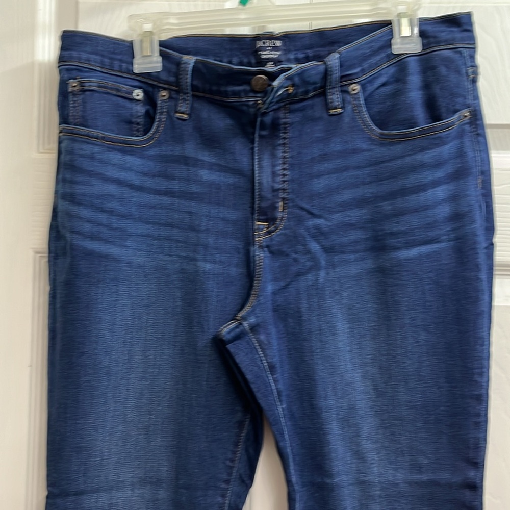 J.Crew 9” Mid-Rise Skinny jeans size 32